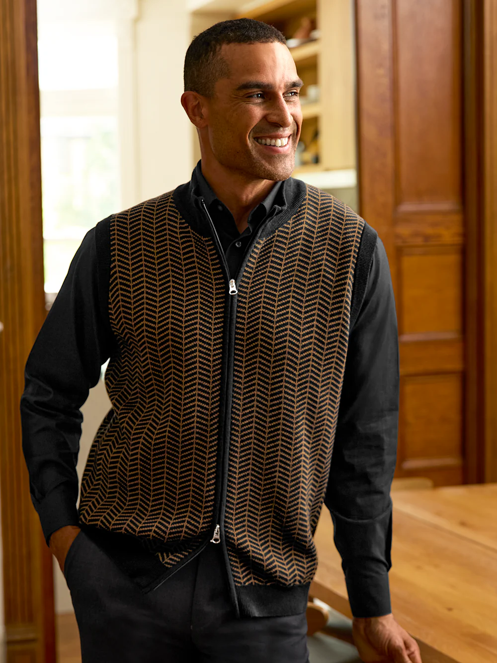 Cotton Full Zip Mock Neck Vest - Brown/black - Image 7